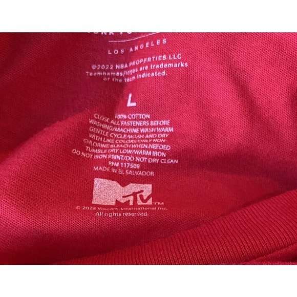 NBA Chicago Bulls Junk Food MTV Red Mens Large Graphic T-Shirt NWT - Picture 4 of 4